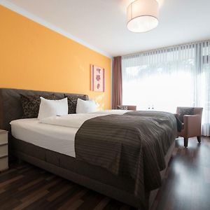 Standard Zimmer mit Kingsize-Bett